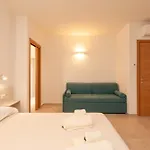 Lu Sulianu Couette-café 3*